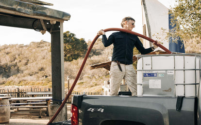 Jeff Warrin loading up his truck