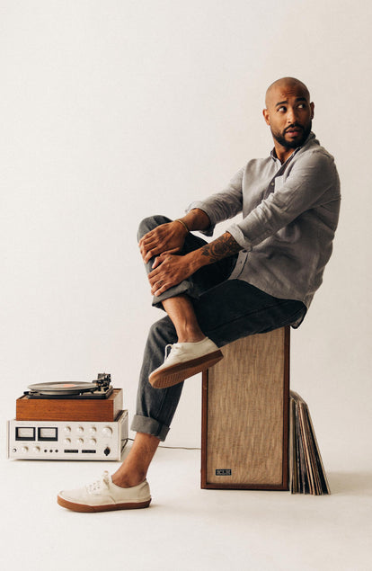 fit model sitting wearing The Jack in Overcast Linen