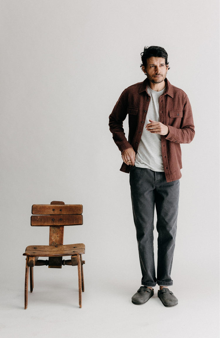 fit model posing in The Ledge Shirt in Burgundy Linen Tweed