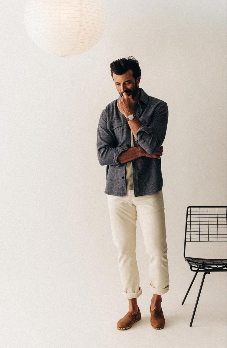 fit model posing in The Point Shirt in Heather Blue Linen Tweed