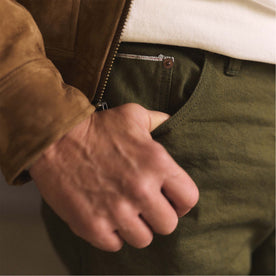 fit model showing selvage pocket on The Democratic Jean in Olive Nihon Menpu Selvage, Bottoms by Taylor Stitch