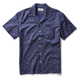 flatlay of The Short Sleeve Hawthorne in Dark Navy Floral, Wovens by Taylor Stitch