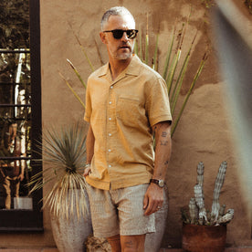 fit model in The Short Sleeve Hawthorne in Wheat, Wovens by Taylor Stitch