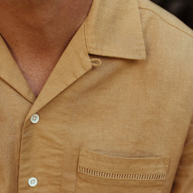 fit model showing the front chest pocket detail on The Short Sleeve Hawthorne in Wheat, Wovens by Taylor Stitch