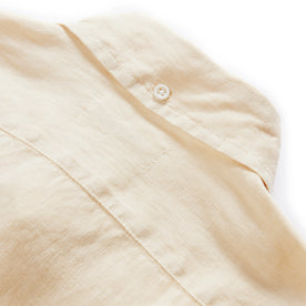 material shot of the back of the collar on The Jack in Horchata Linen, Wovens by Taylor Stitch