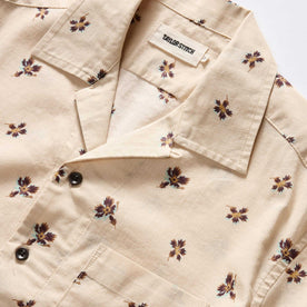 material shot of the collar on The Short Sleeve Hawthorne in Almond Floral, Wovens by Taylor Stitch