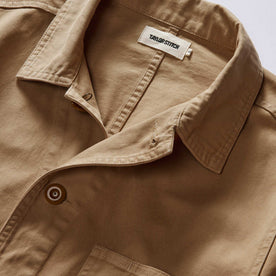 material shot of the collar on The Ojai Jacket in Organic Light Khaki Foundation Twill, Outerwear by Taylor Stitch