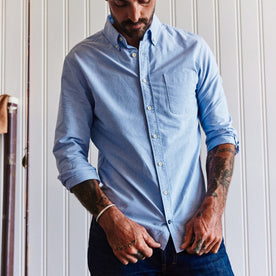 fit model showing off The Jack in Blue Everyday Oxford, Wovens by Taylor Stitch