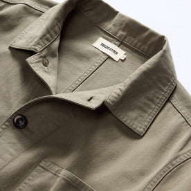 material shot of the collar on The Ojai Jacket in Organic Smoked Olive Foundation Twill, Outerwear by Taylor Stitch