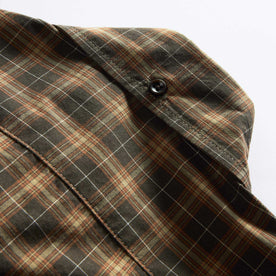 material shot of the back collar on The Jack in Mulch Plaid, Wovens by Taylor Stitch