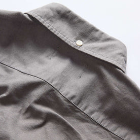 material shot of the button down collar on The Jack in Smoke Oxford, Wovens by Taylor Stitch