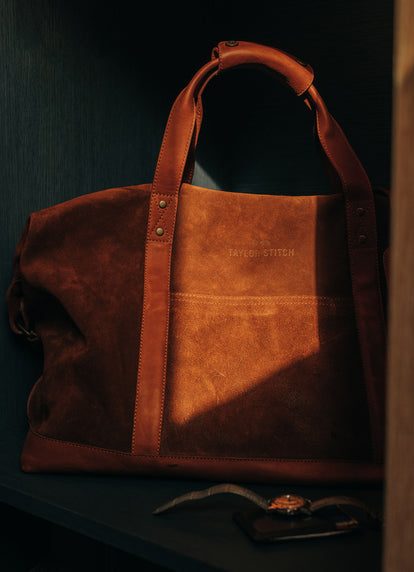 The Weekender Duffle Bag in Chocolate Roughout