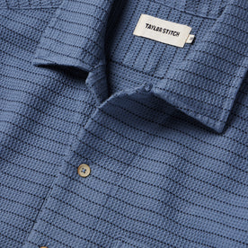 material shot of the collar of The Short Sleeve Hawthorne in Ocean Pickstitch Waffle, Wovens by Taylor Stitch