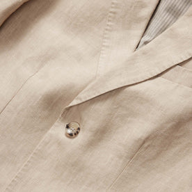 material shot of the lapel on The Sheffield Sport Coat in Natural Linen, Outerwear by Taylor Stitch