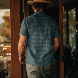 fit model showing the back of The Short Sleeve Hawthorne in Ocean Pickstitch Waffle, Wovens by Taylor Stitch