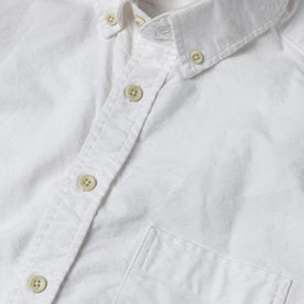 material shot of the buttons on The Jack in White Everyday Oxford, Wovens by Taylor Stitch